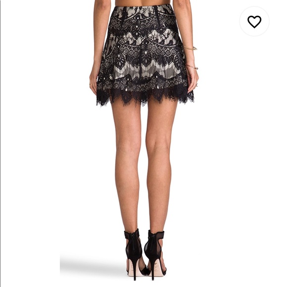 BB Dakota Theadora Scallop Lace Skirt - Picture 3 of 8